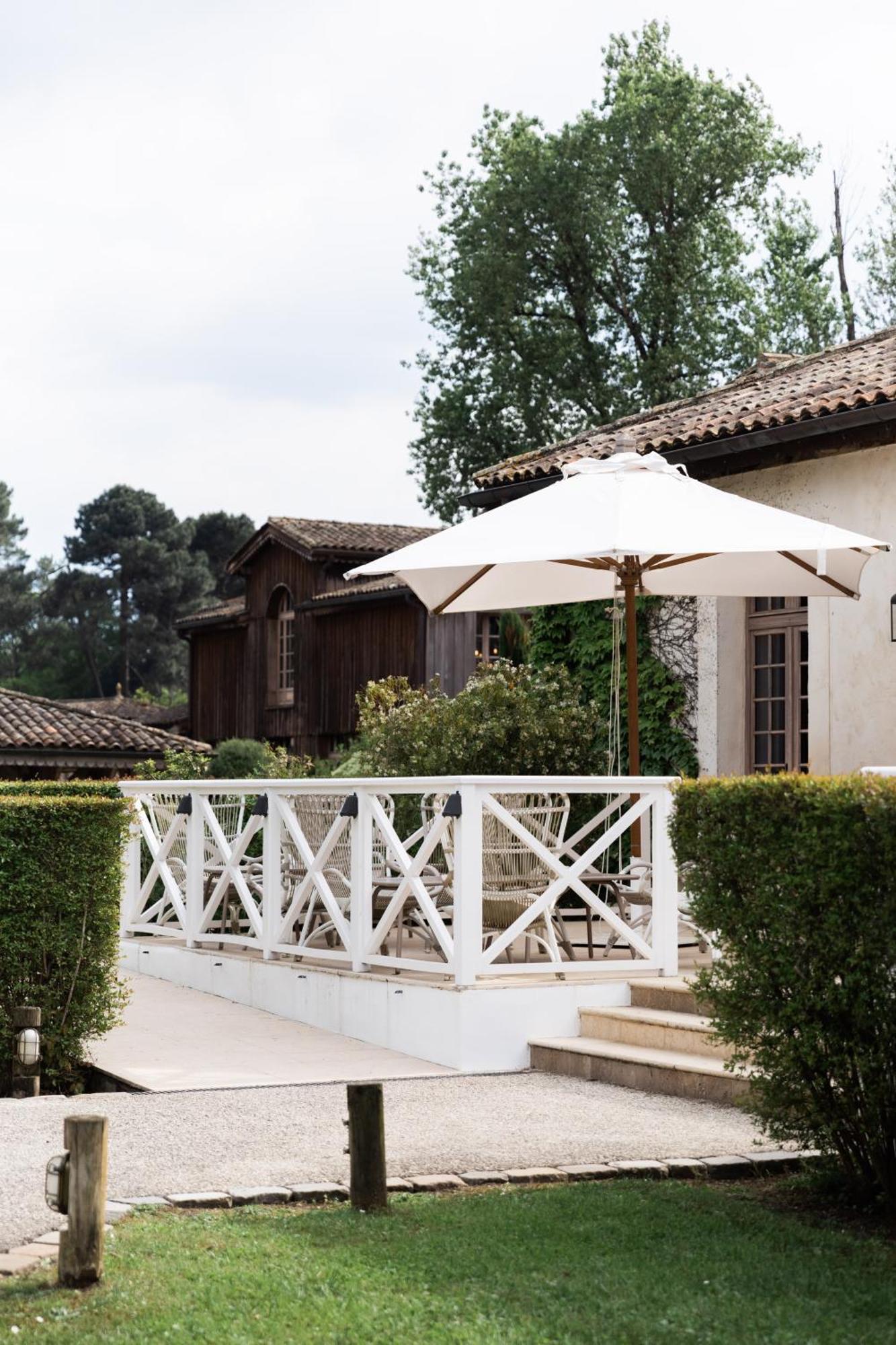 Hotel Les Sources De Caudalie Martillac Esterno foto